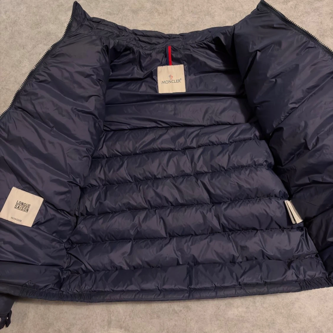 Mörkblå dunjacka från Moncler - 2