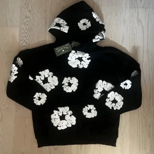 Svart hoodie - Helt ny