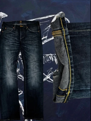 Lee 101 Selvage Jeans🧶🇯🇵 - Säljer dessa galet snygga Lee 101 Selvage Jeans i snygg mörkblå färg med otroligt snygga fades samt slitningar vid hälen. Storlek 30/32.