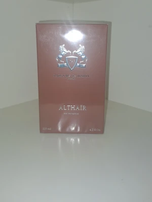 Parfums de Marly Althaïr EdP 125ml - Säljer Parfums de Marly Althaïr. Ny, oöppnad och implastad i originalförpackningen. Fraktar samma dag, först till kvarn!