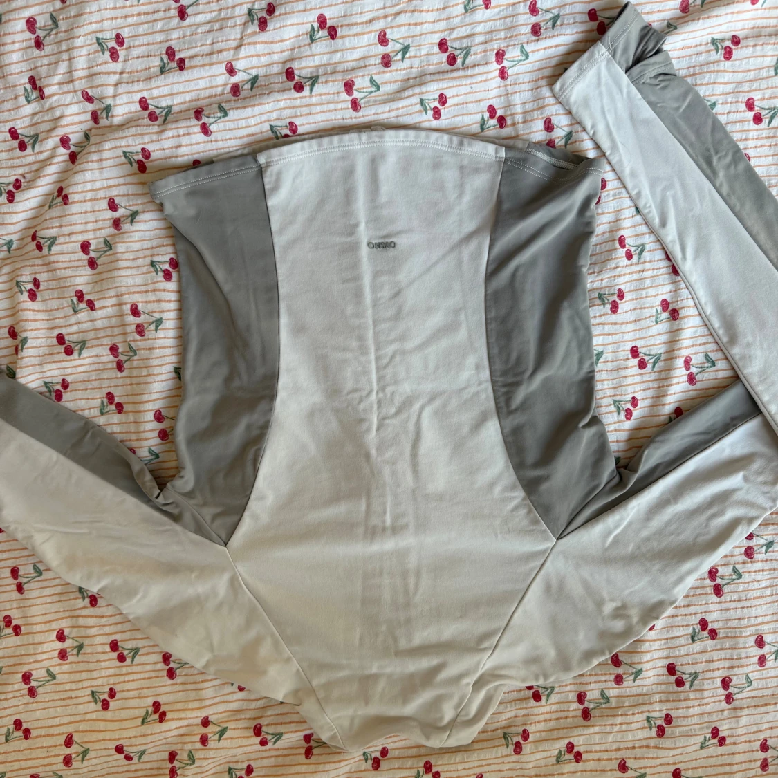 Vit och grå zip-up jacka - Oysho - 2