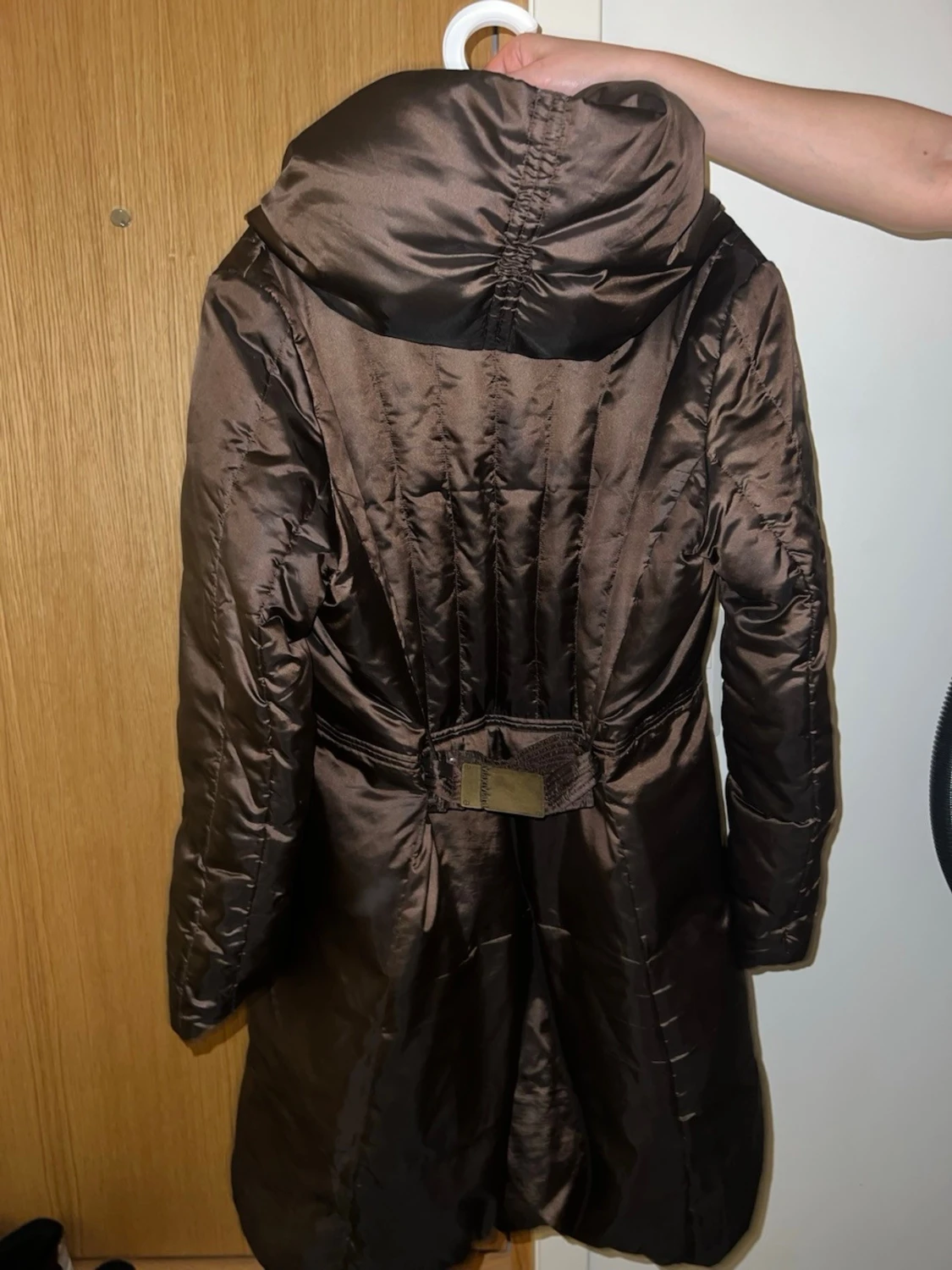 Brun lång dunjacka från Max Mara - 3