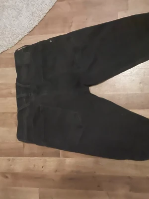 Svarta slim jeans från Replay - Bra skick säljer för 420 vid snabb affär kan jag sänka