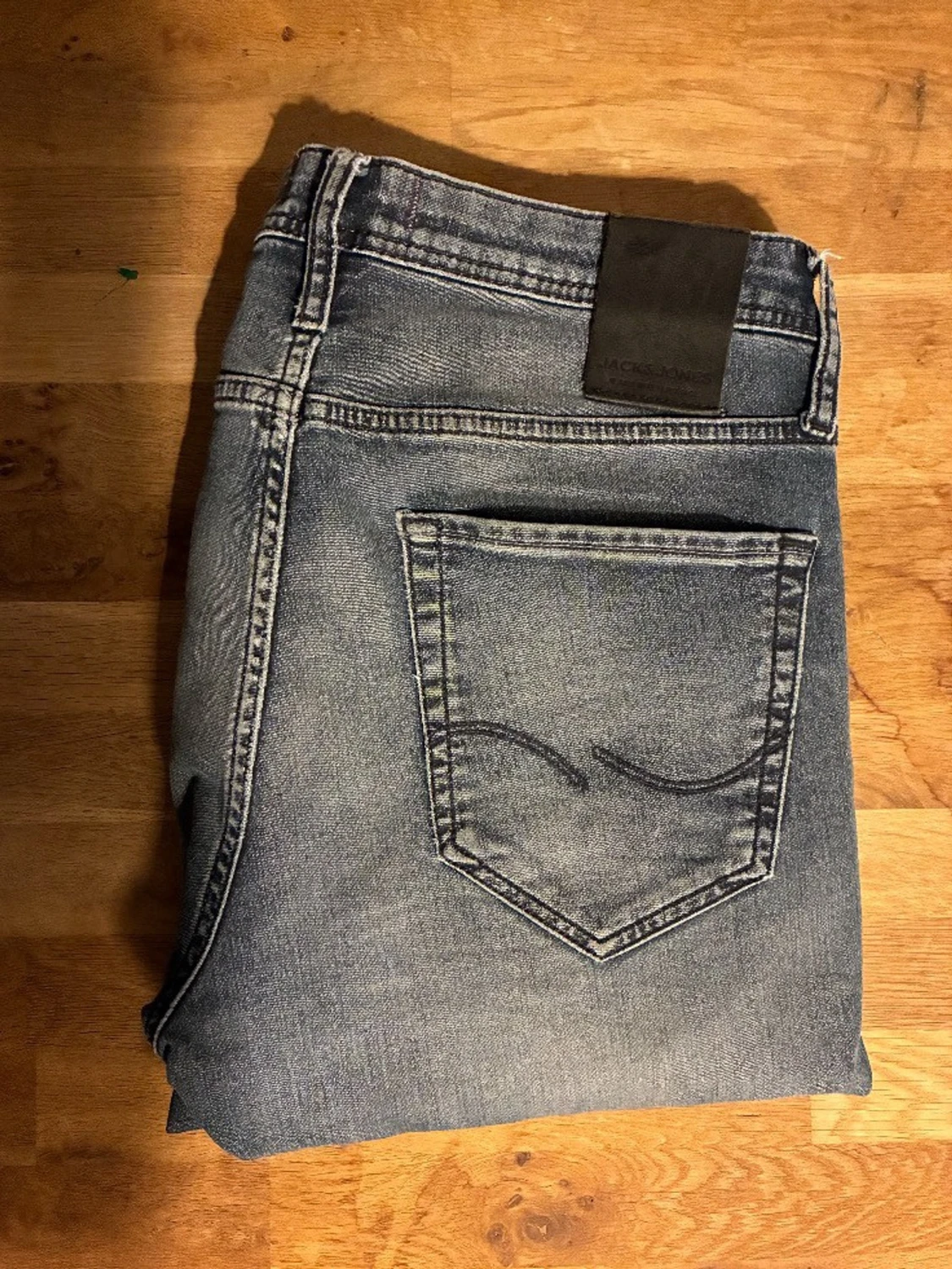 Blå slim jeans från Jack & Jones
