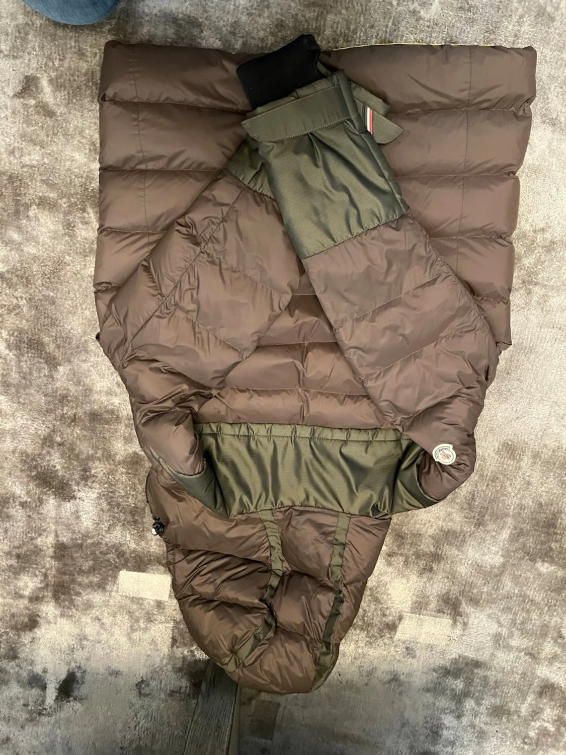 Moncler brun och grön pufferjacka - 2