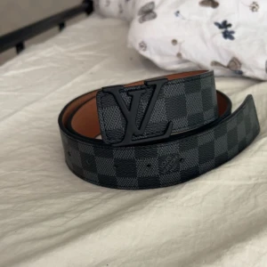 Lv b3lt - Helt nytt. Inte använd någon gång för ett super prisvärt pris
