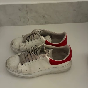 Alexander mcqueen skor  - Am skor i storlek 41,5. Skick 5/10. 1000kr