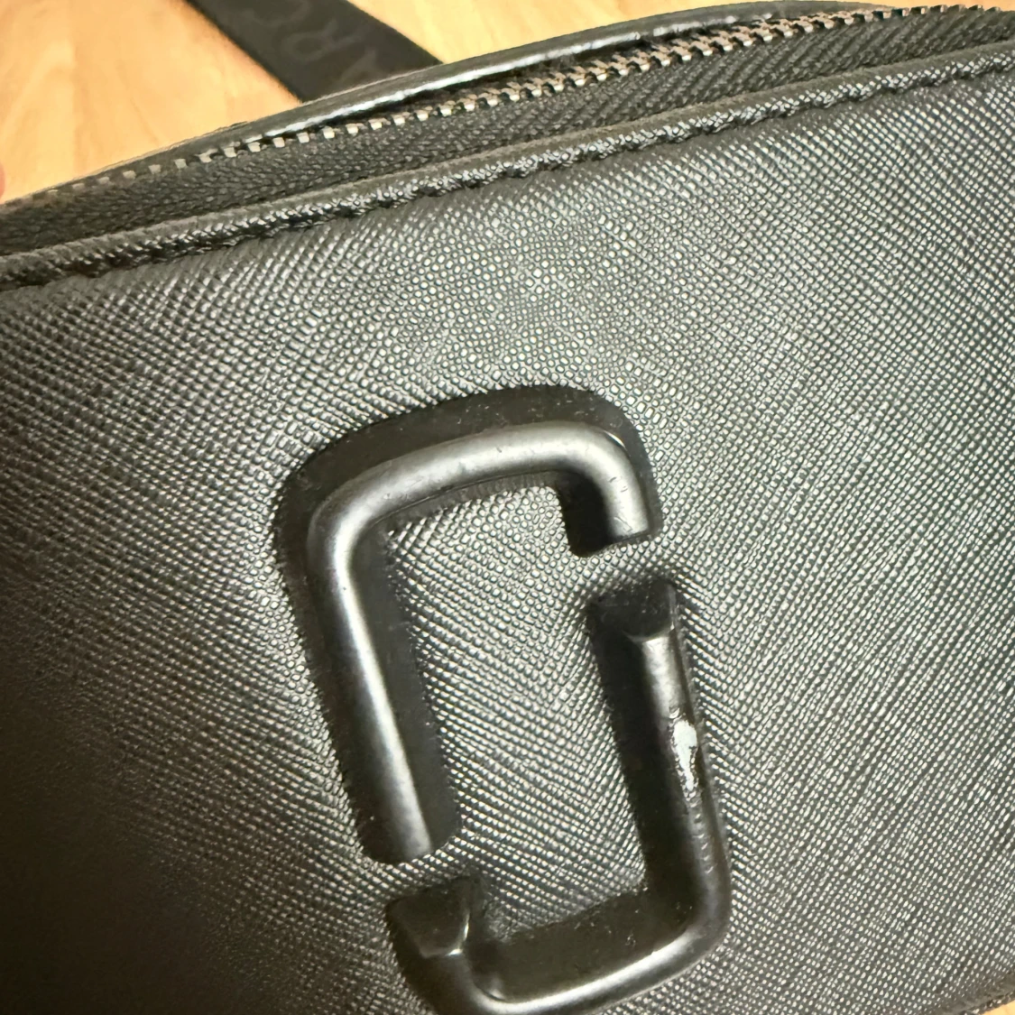 Svart axelväska från Marc Jacobs - 3