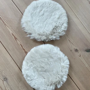 Naturvit pläd till stol - Supermjuk stolsdyna i naturvit färg 