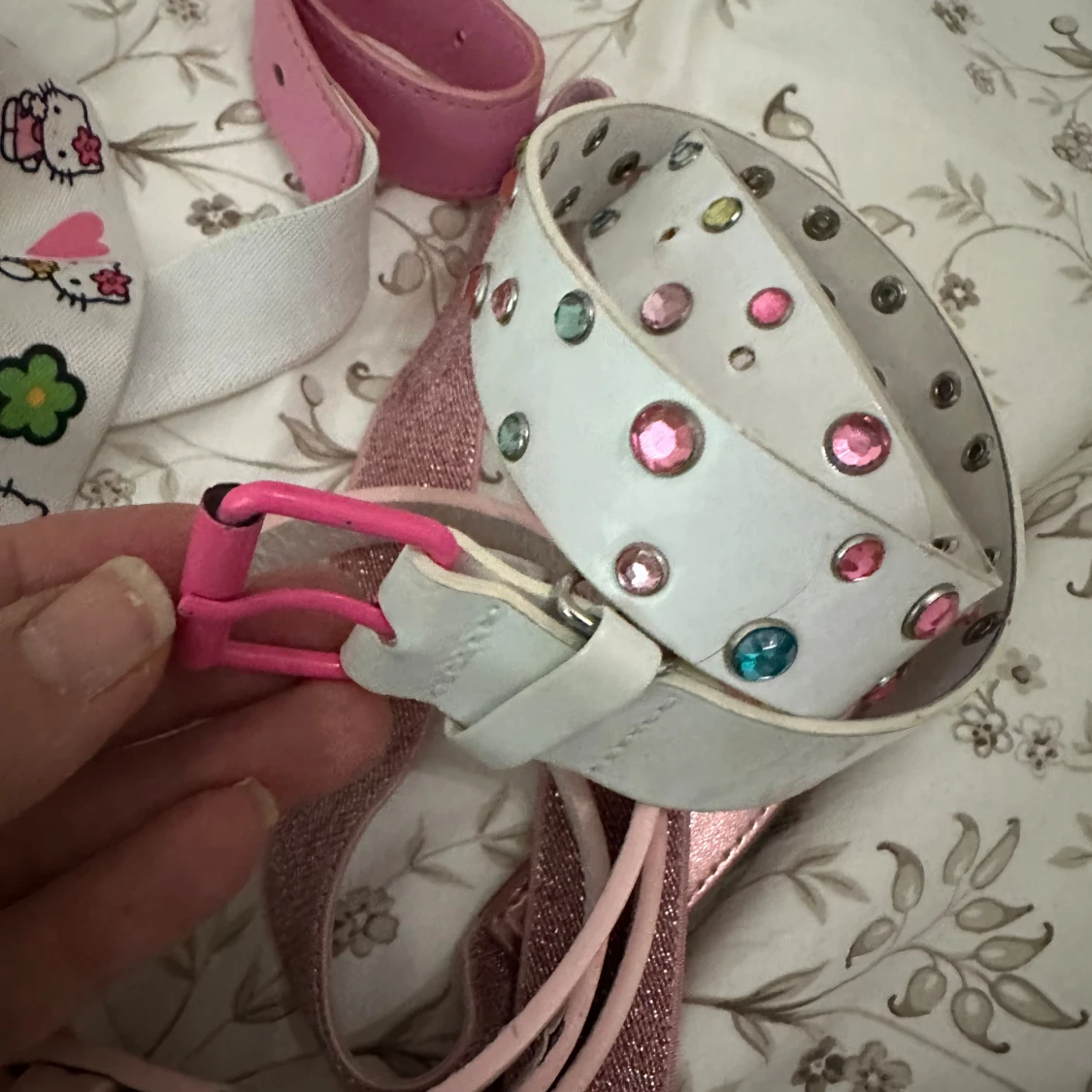 Glittrigt pastellfärgat bälte - 4