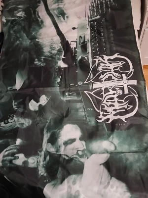 Marduk flagga - Stor marduk flagga, typ oanvänd och har inga defekter😼