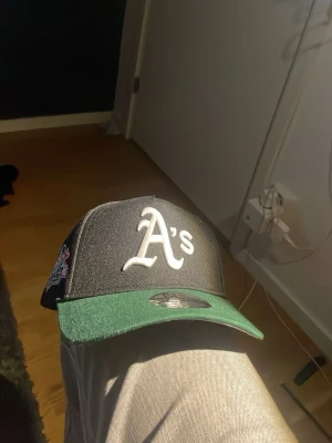 New era keps - HELT NY!!!!!   Skriv vid minsta fundering