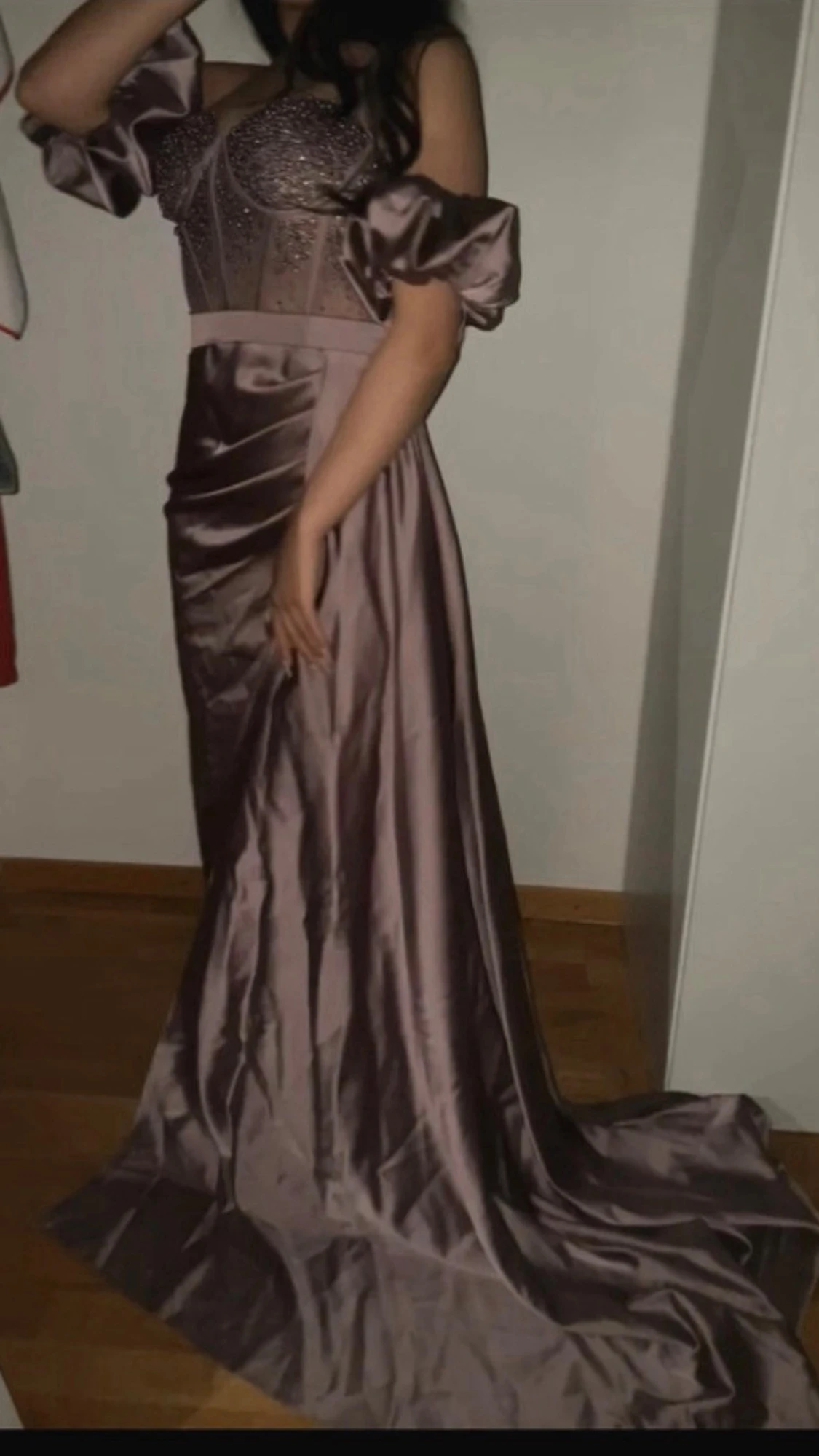 Lång lila klänning med slits - 2