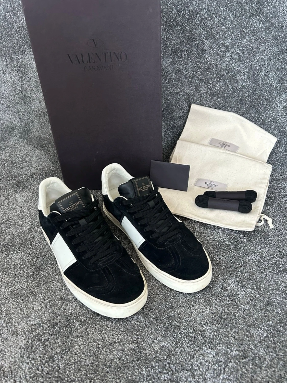 Svarta Valentino Flycrews  - 1