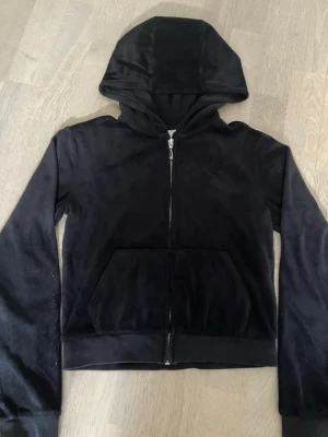 Juicy Couture  - Storlek 10/11år men passar s/xs