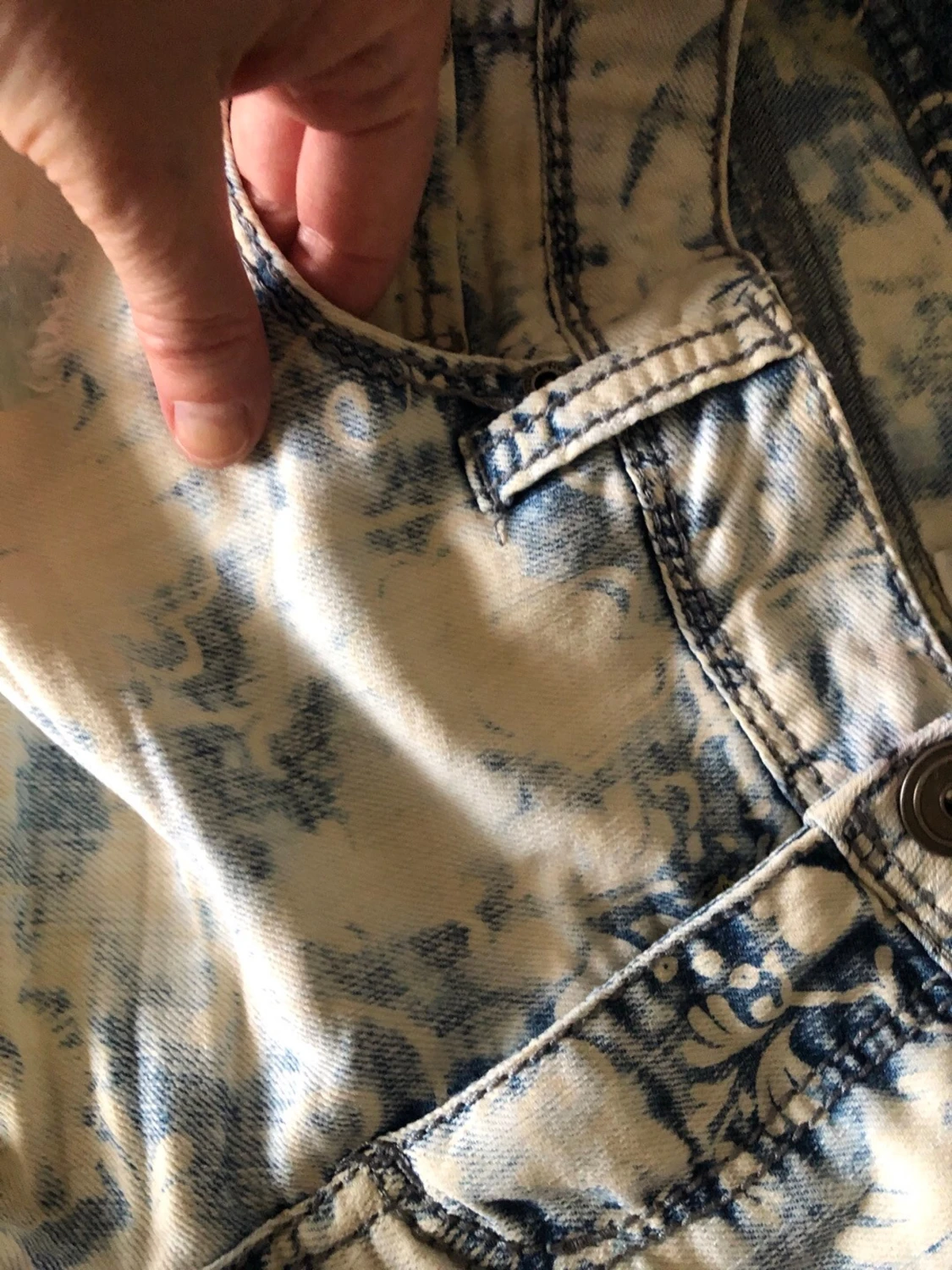 Blåvit batikmönstrafe slitna jeansshorts Freestyle - 3