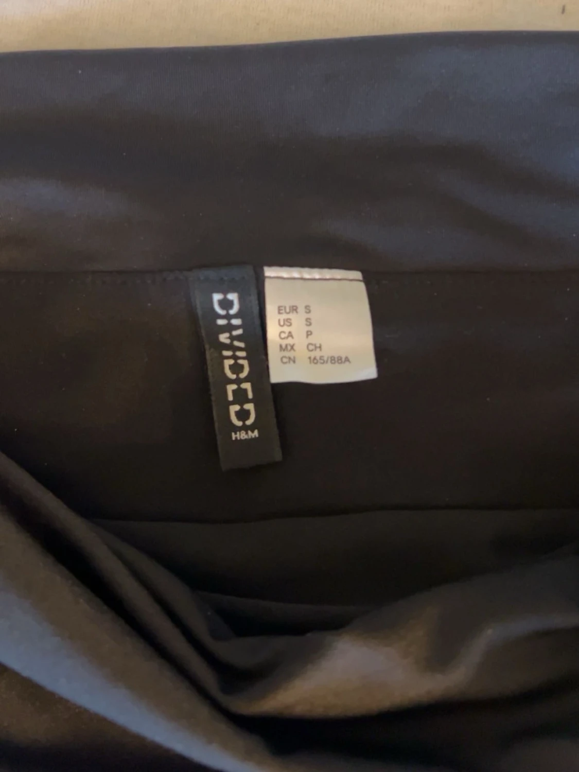 Svart offshoulder topp från H&M Divided - 1