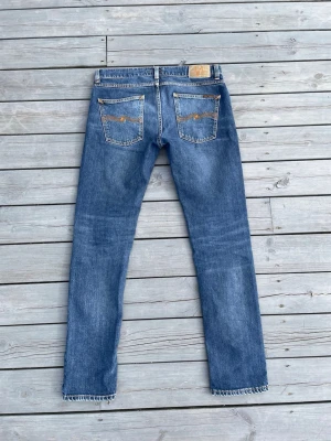  Nudie Jeans - Säljer dessa snygga Nudie jeansen! Modell~Lean Dean. Storlek W30 L32. Hör av dig vid frågor!