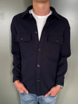 Massimo Dutti Overshirt - Storlek: M | Skick:10/10 | Nypris: 1500kr