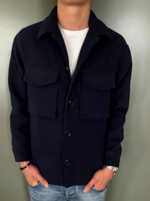 Massimo Dutti Overshirt - Storlek: L | skick: 10/10 | nypris: 1499kr