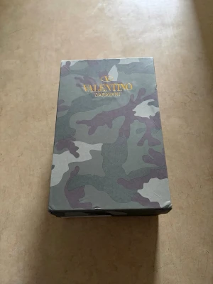 Svarta Valentino skor - Helt nya valentino skor svara oanvända 
