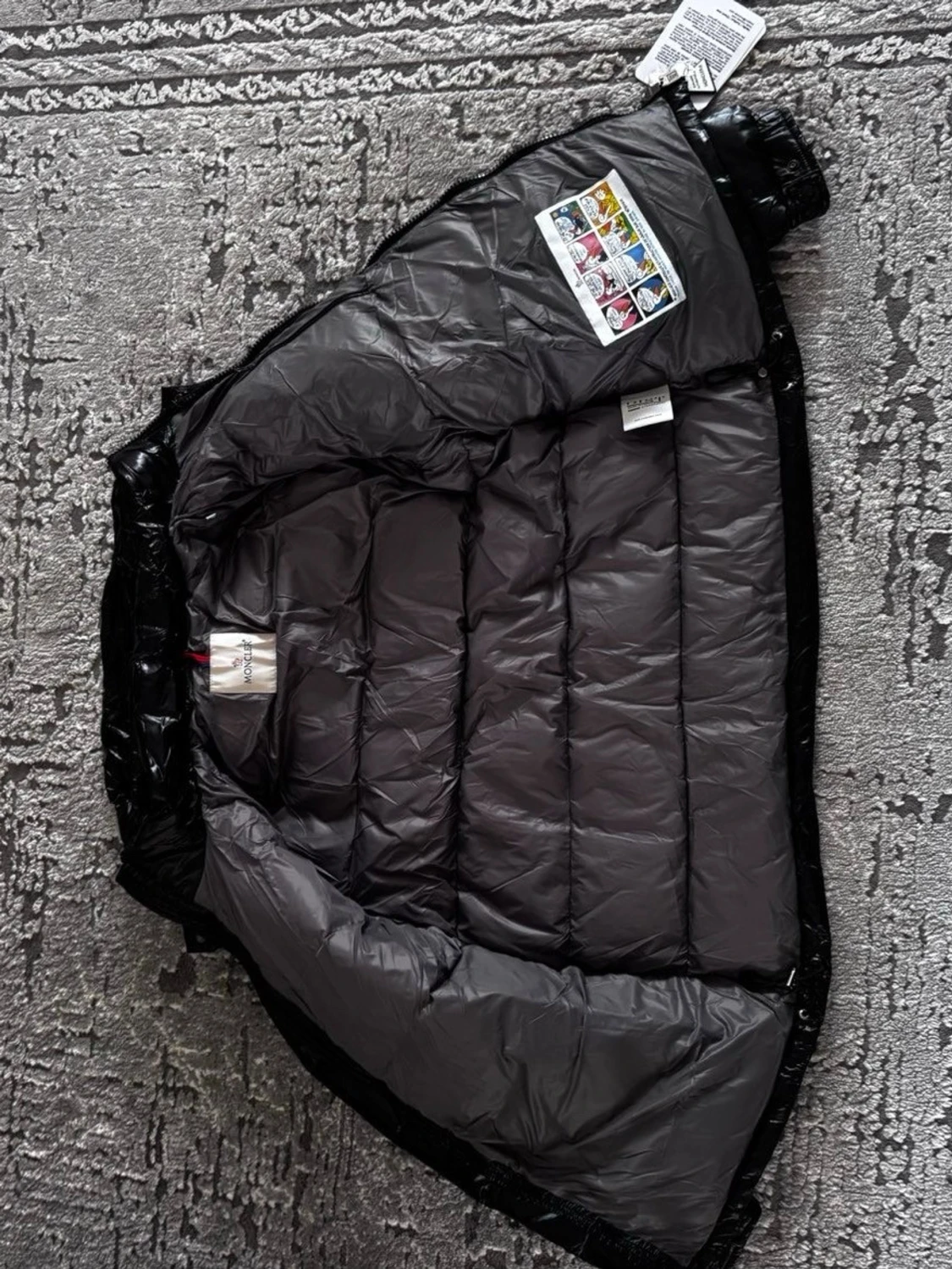  Moncler jacka  - 1