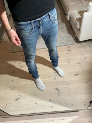 G-star jeans - G-star jeans | Storlek 29/32 | Mycket bra skick | Billigare pris vid köp av fler jeans på min profil | Skriv till mig vid frågor‼️