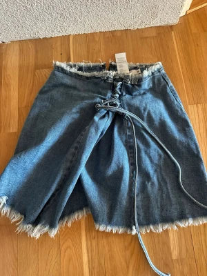 Jeansskjol  - Speciell kjol 💙🦋