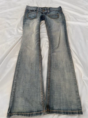 Vintage superlågmidjade bootcut jeans  - Såå sjukt snygga vintage superlågmidjade bootcut jeans från only! 🙏🏼