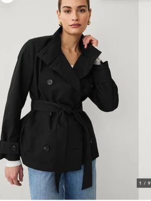 trenchcoat - säljer denna helt nya trenchcoat från Ellos, väldigt fin, säljer då jag hittat en annan jag vill ha, nypris 800kr 🥰