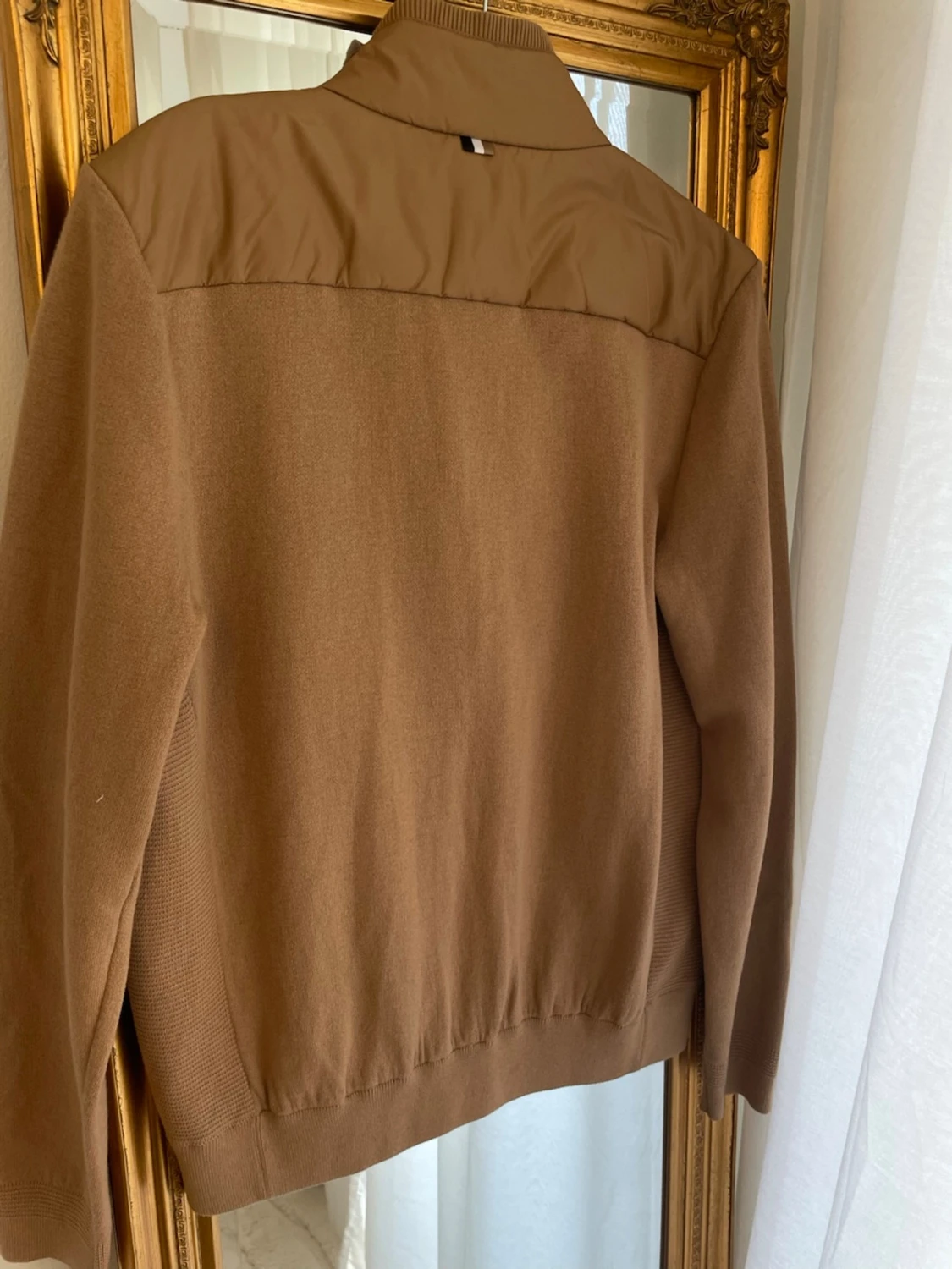 Beige pufferjacka från BOSS - 2