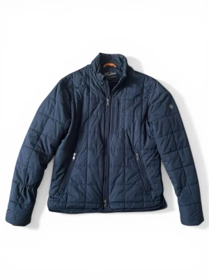 Morris jacka  - En riktigt snygg vår jacka från Morris! Modellen är 185 cm och jackan i storlek M. Hoppas du blir nöjd, Sbstyle:)