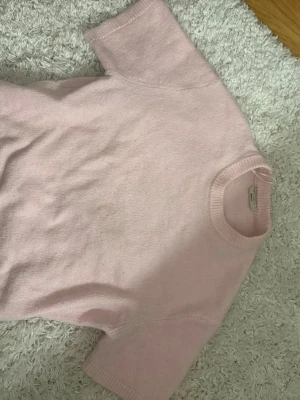 Gina tröja - Stickad tröja som har används en del men ändå bra skick