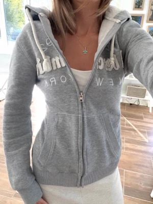 Abercrombie & fitch vintage zip  - Storlek M, passar även S. Frakt 24h. 
