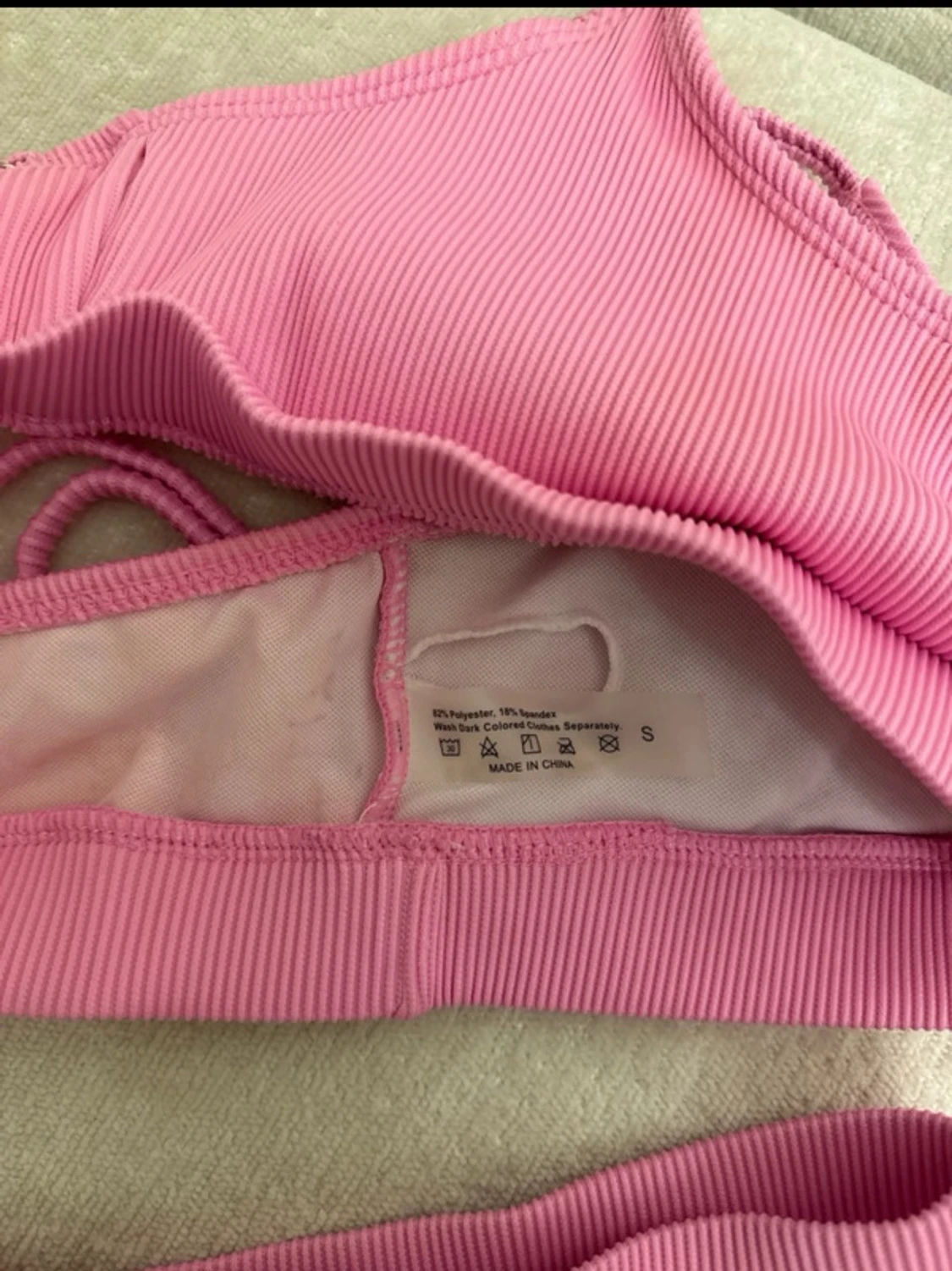 Rosa ribbad bikini med smala axelband - 2