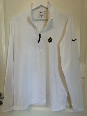 AIK Golf Tröja - AIK 1/4 zip up från Nike, använd 1 gång!