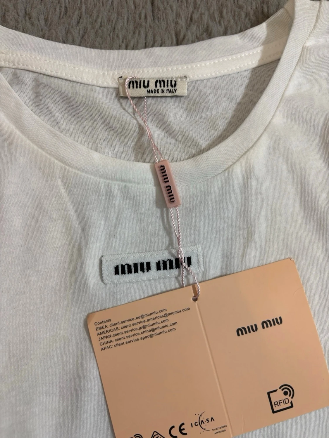 Vit Miu Miu t-shirt med logga - 4