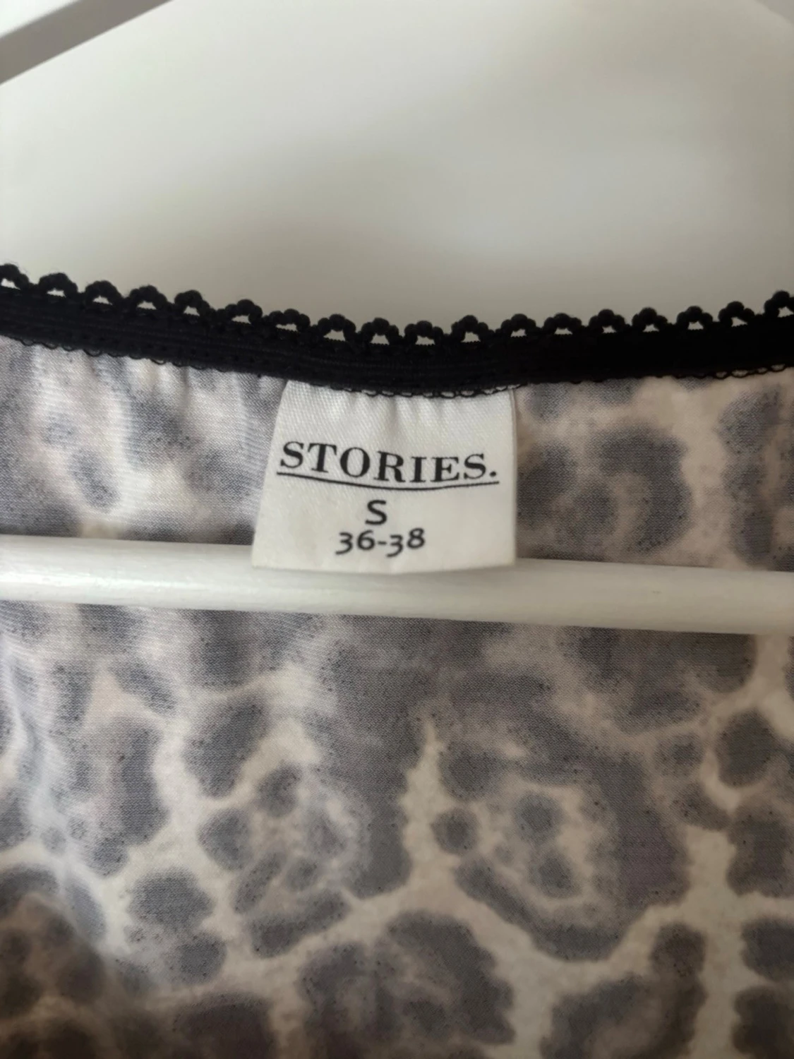 Leopardmönstrad topp  - 2