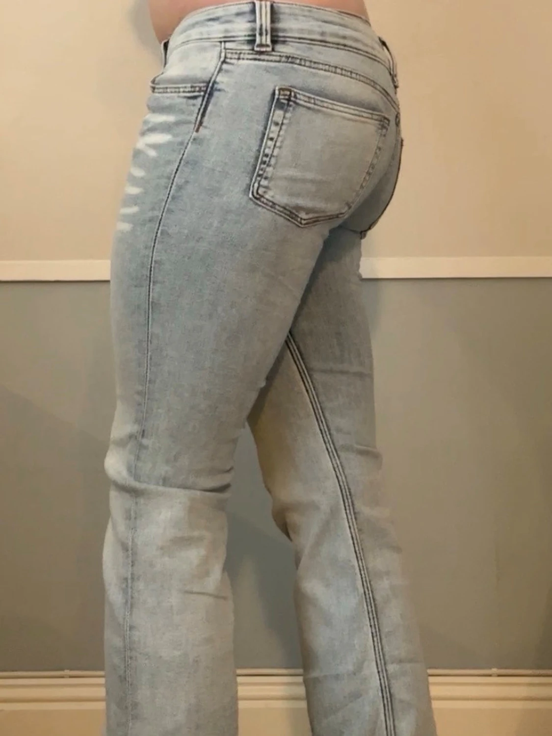 ljusblå bootcut jeans - 3