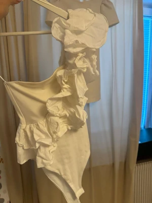 zara body - superfin! använd en gång