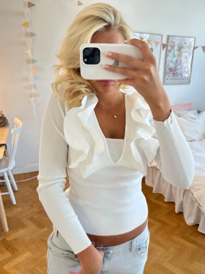 Volangtopp  - sååå fin, helt ny med prislapp 💓