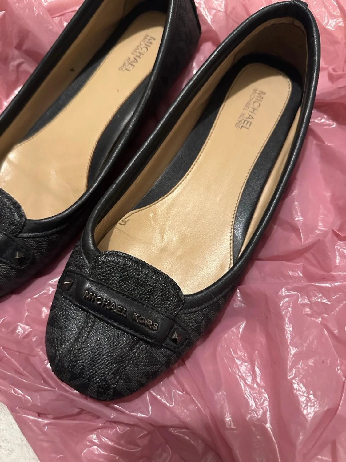 Svarta ballerinaskor från Michael Kors - 1