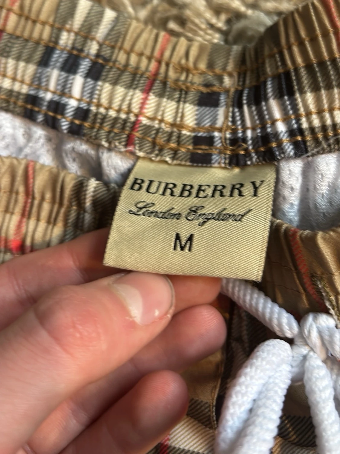 Rutig Burberry shorts med snörning - 2