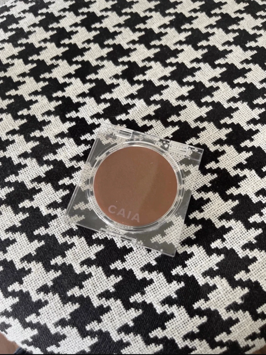Soft melt bronzer
