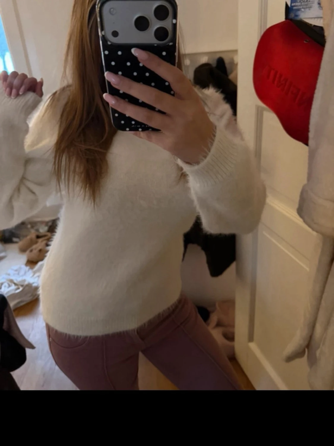 Vit fluffig stickad tröja - 1