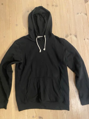 Pier One Hoodie - Schysst hoodie från det populära märket Pier One i storlek M, fint skick.