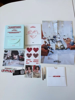 Enhypen Romance untold album - Enhypen romance untold komplett album med alla inklusioner, inklusive två Jay photocards🫶🏼