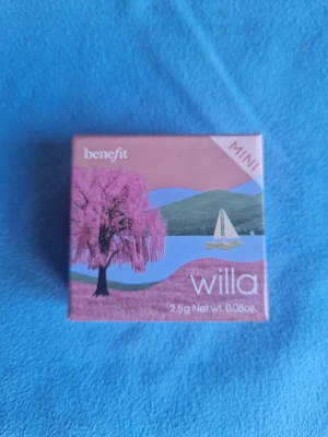 Benefit Willa Blush Mini - Soft neutral-rose powder blush. 2,5g. Only swatched.