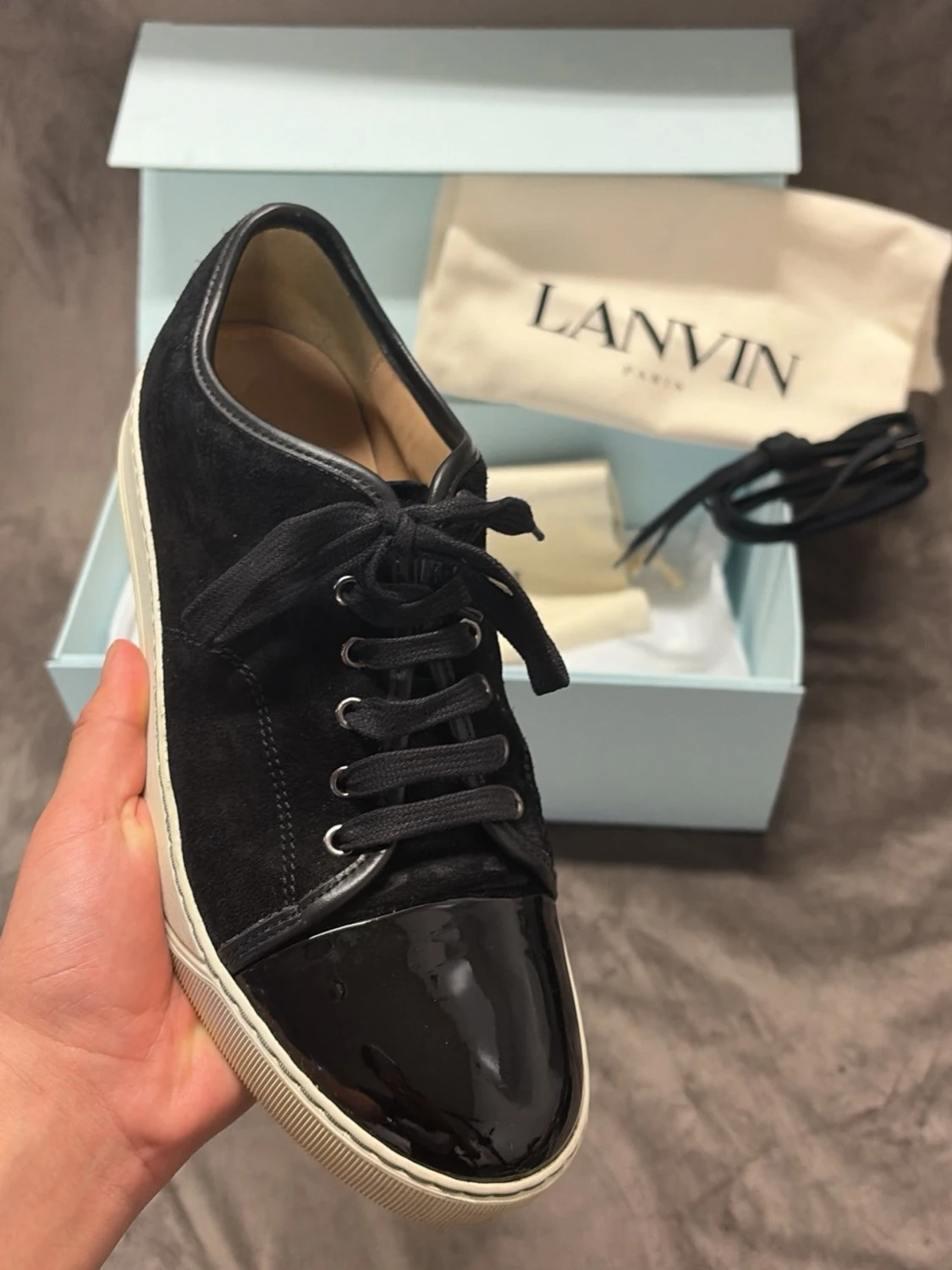 Svarta Lanvin sneakers med lackad tå