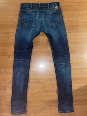 Replay jeans  - Säljer ett par replay jeans använd ett par gånger, W31/L34